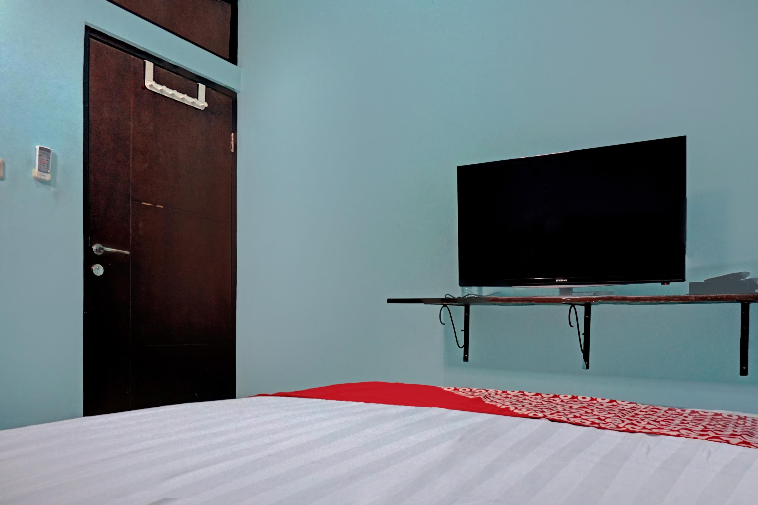 Oyo 90489 Kejora Homestay Jakarta Buitenkant foto