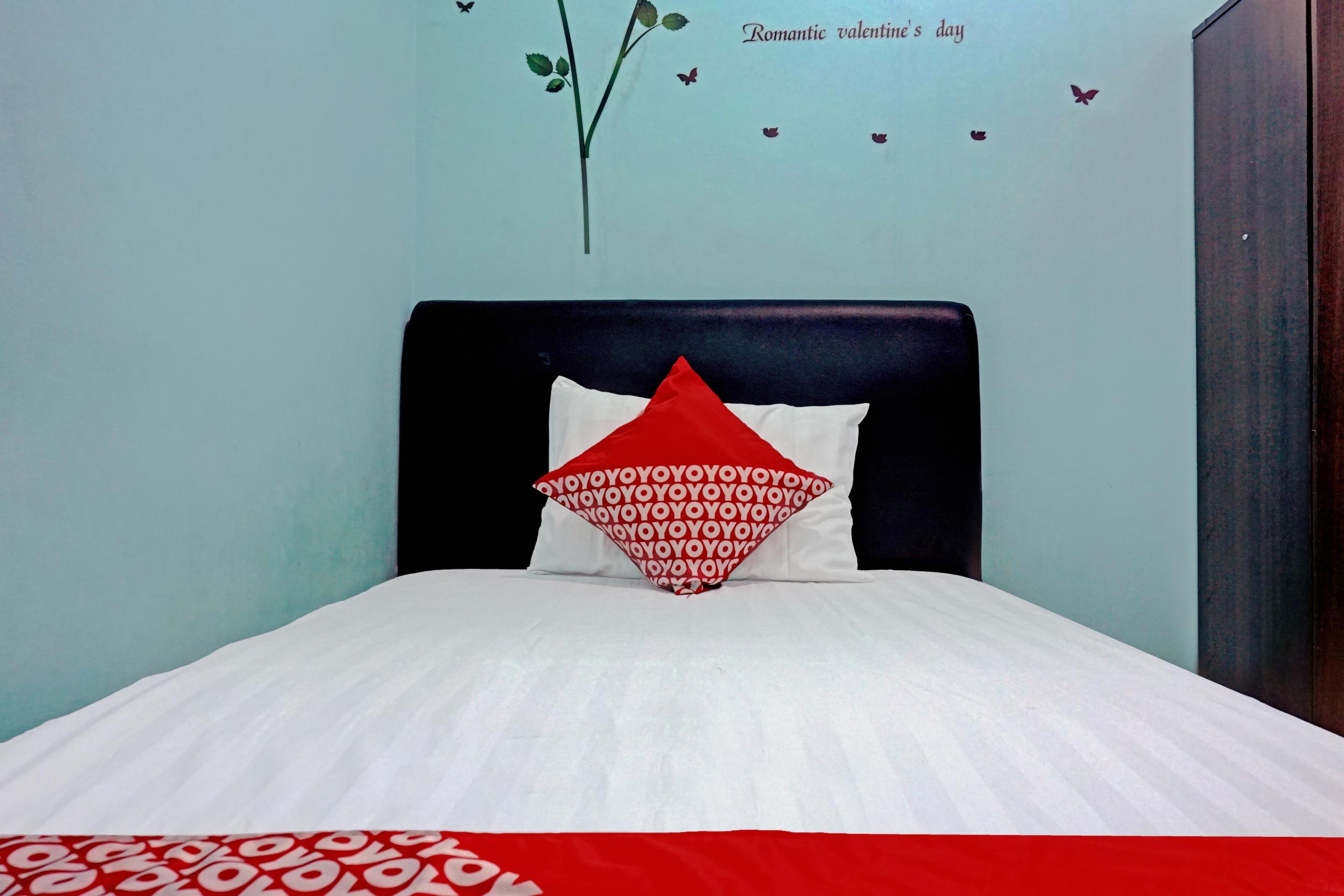 Oyo 90489 Kejora Homestay Jakarta Buitenkant foto