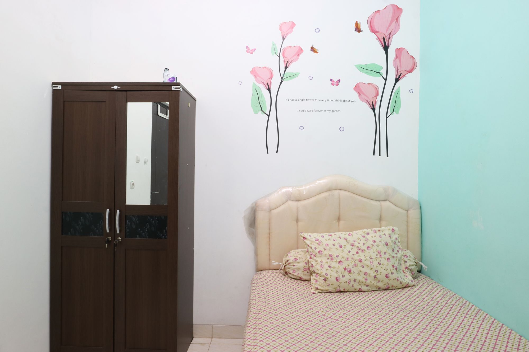 Oyo 90489 Kejora Homestay Jakarta Buitenkant foto