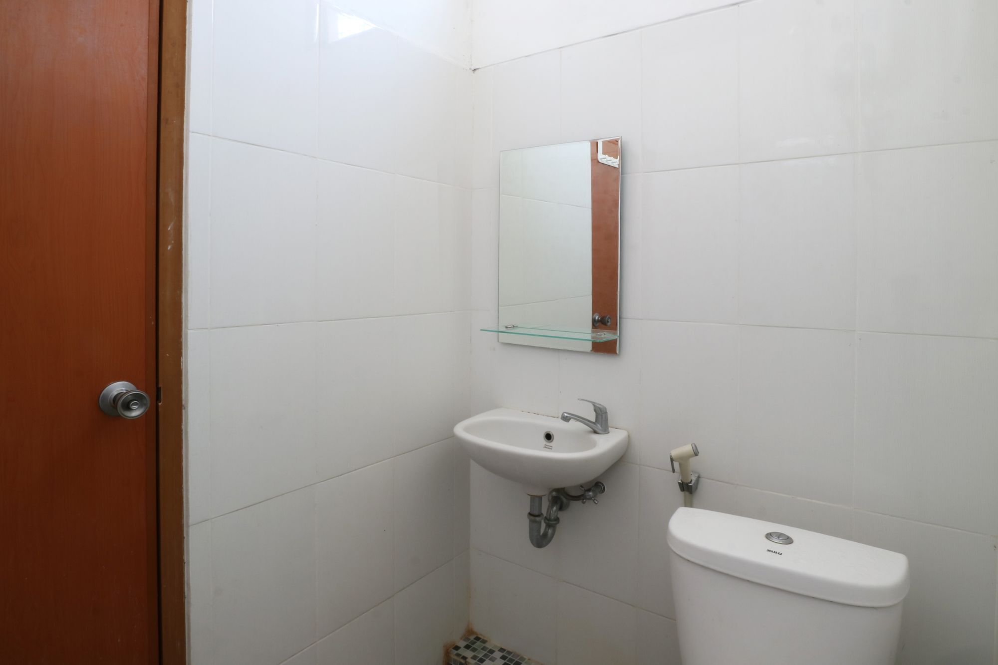 Oyo 90489 Kejora Homestay Jakarta Buitenkant foto