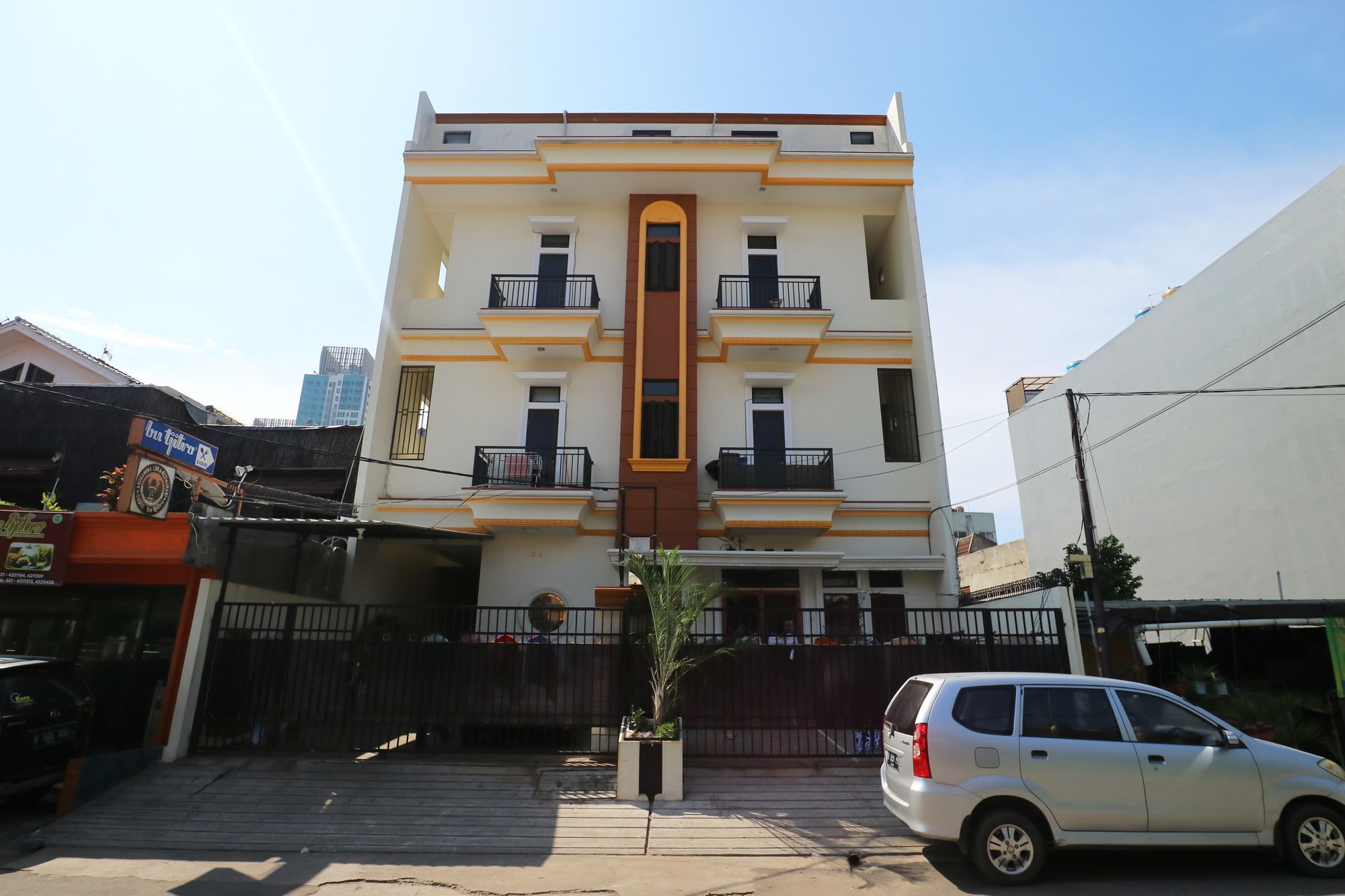 Oyo 90489 Kejora Homestay Jakarta Buitenkant foto